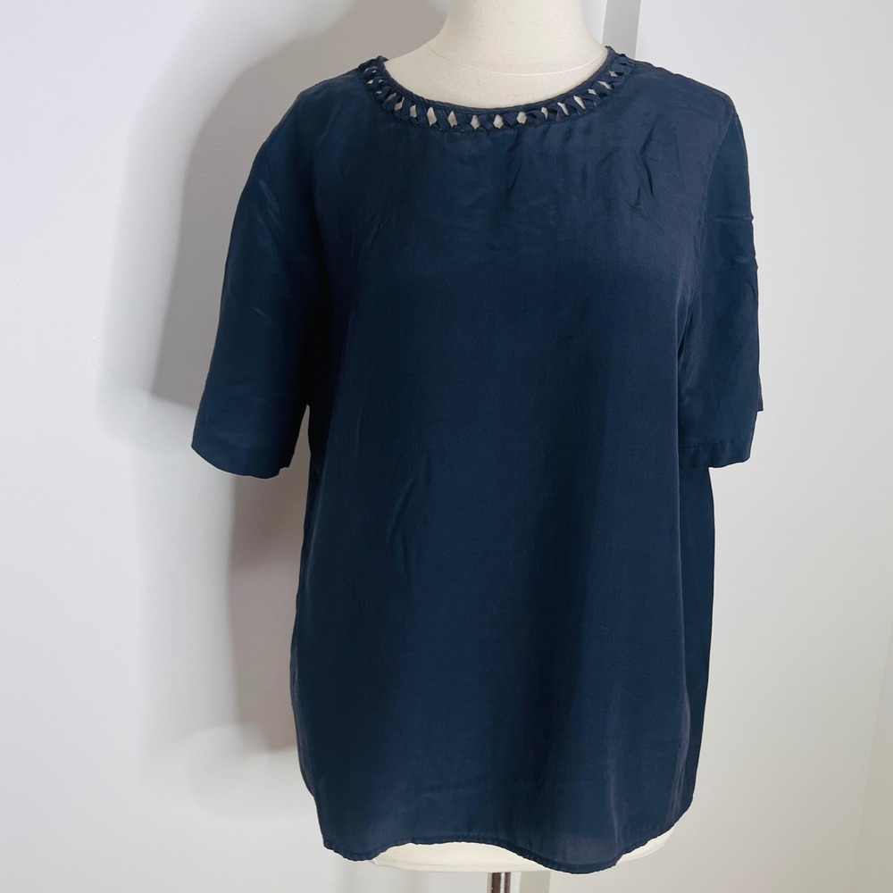 Kathie Lee Navy Blue 100% Silk Lattice Neckline Short Sleeve Blouse Size 10